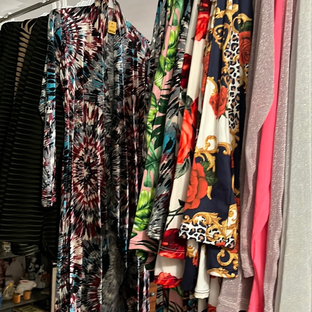 Multi color multi size light sweater